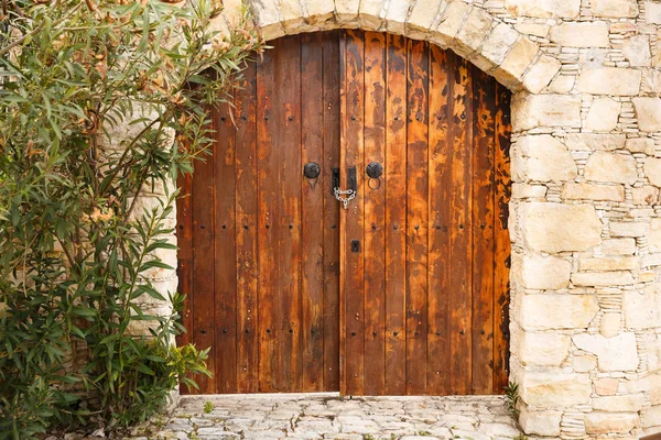 Old Wooden Brown Door Ornament Lofou Village Cyprus — Stock Photo, Image