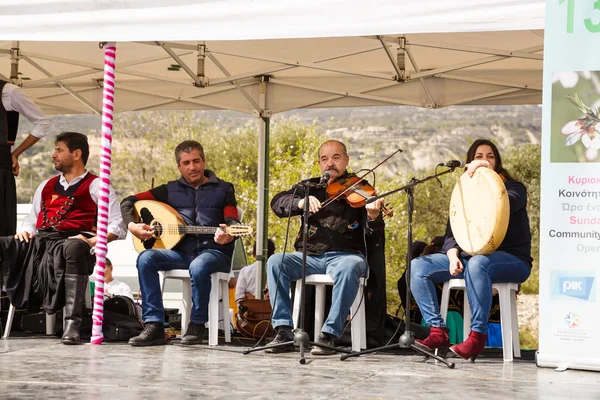 Limnatis Cypern Mars 2018 Cypern Musikfestival Band Traditionella Kläder Den — Stockfoto