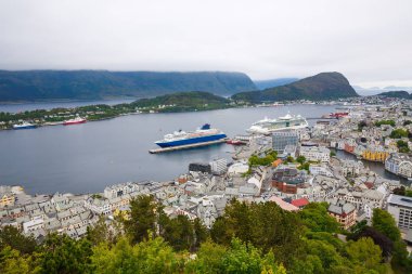 Alesund City Norveç'te üstten görünüm.
