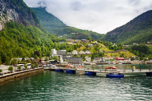Geiranger Norge Juni 2018 Norska Vacker Stad Med Port Den — Stockfoto