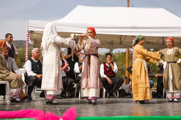 Limnatis Zypern März 2018 Zypriotische Tänzer Traditioneller Kleidung Beim Jährlichen — Stockfoto