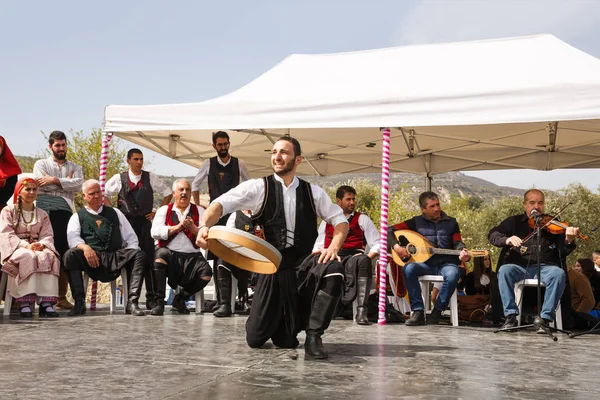 Limnatis Cyprus March 2018 Cypriot Dancer Traditional Clothes Annual Blooming — Stock Photo, Image