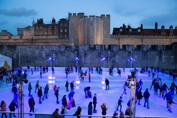 Schaatbaan in Londen Rechtenvrije Stockafbeeldingen