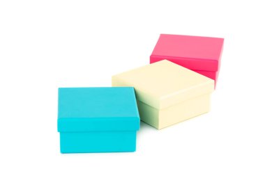 hediye kutuları beyaz arkaplanda izole.