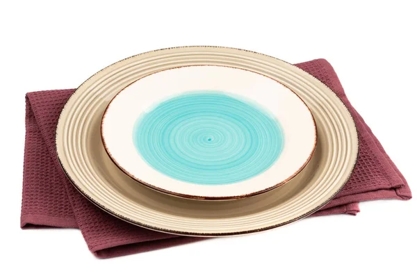Δύο Άδεια Πιάτα Μωβ Βαμβακερή Πετσέτα Που Απομονώνονται Λευκό Φόντο — Φωτογραφία Αρχείου