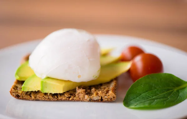 Petit Déjeuner Sain Avec Pain Grillé Complet Œufs Bénis Avec — Photo