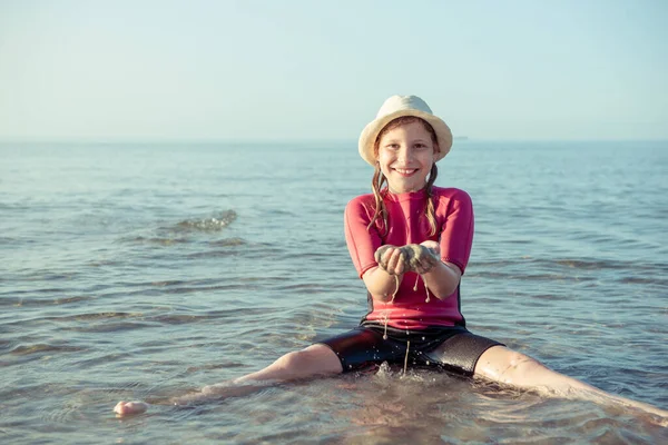 Portrait Teen Child Girl White Hat Water Baltic Sea — Stock Photo, Image