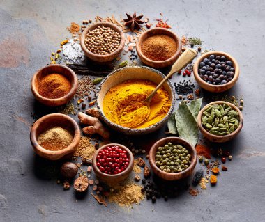 Kara tahta üzerinde baharat