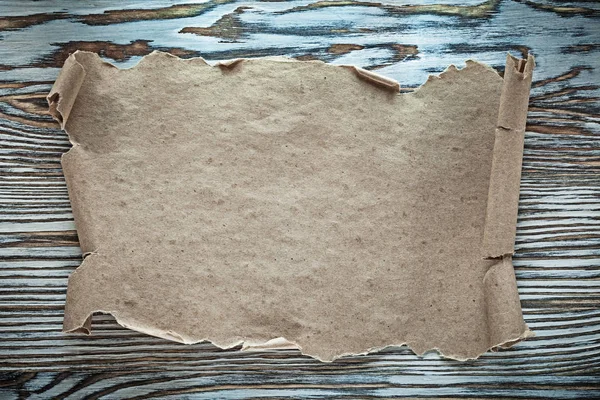 Ahşap tahta üzerinde Vintage kağıt kaydırma