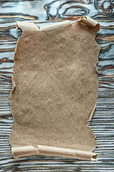 Vintage kağıt kaydırma üzerinde ahşap tahta Üstten Görünüm