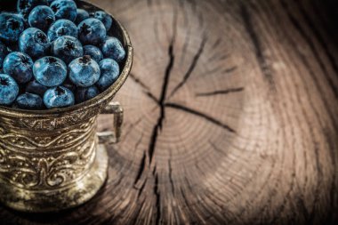 Grunge gemide vintage metal kapta olgun huckleberries.