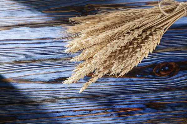 Bunch Wheat Ears Vintage Wooden Board — Stock Photo, Image