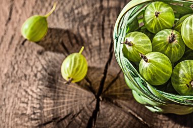 Sepette vintage ahşap tahta üzerinde sulu Bektaşi