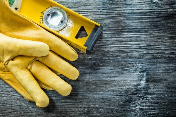 Leather Protective Gloves Construction Level Wooden Board — Stock Photo, Image