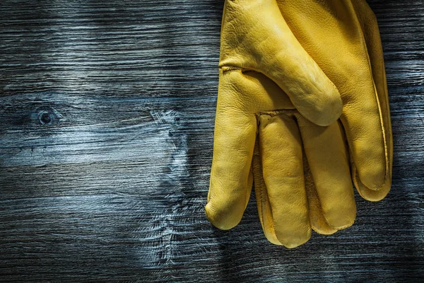 Par Guantes Seguridad Sobre Tabla Madera — Foto de Stock