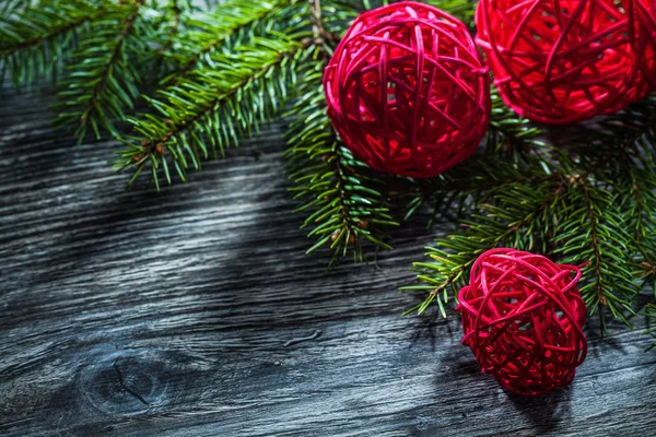 Evergreen Tree Branches New Year Decoration Wooden Board — Stock Photo, Image