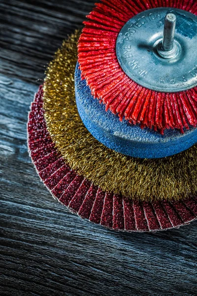 Composición Herramientas Abrasivas Sobre Tabla Madera Vintage — Foto de Stock