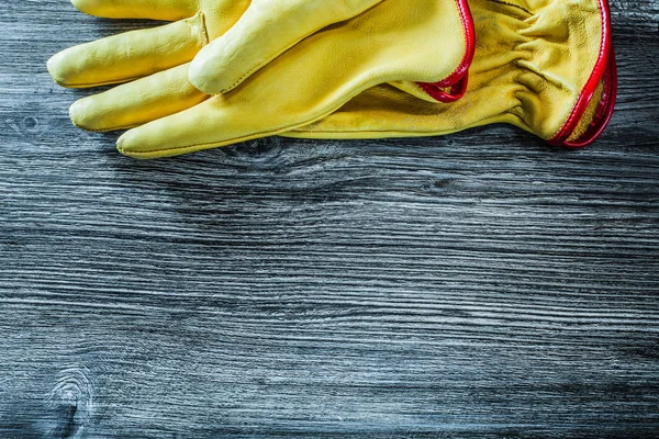 Skórzane Rękawice Ochronne Płyty Drewniane — Zdjęcie stockowe