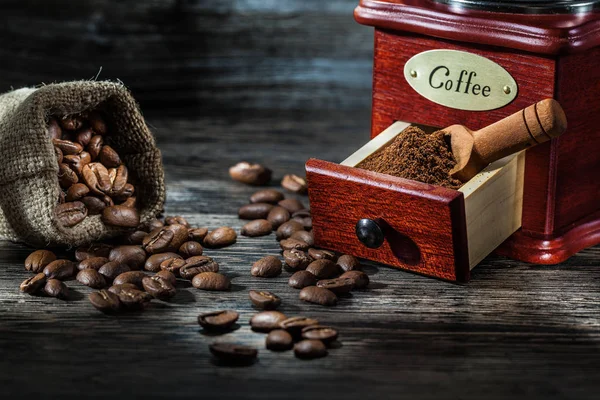 Sehr Naher Blick Auf Kaffeeprodukte Auf Vintage Holz — Stockfoto