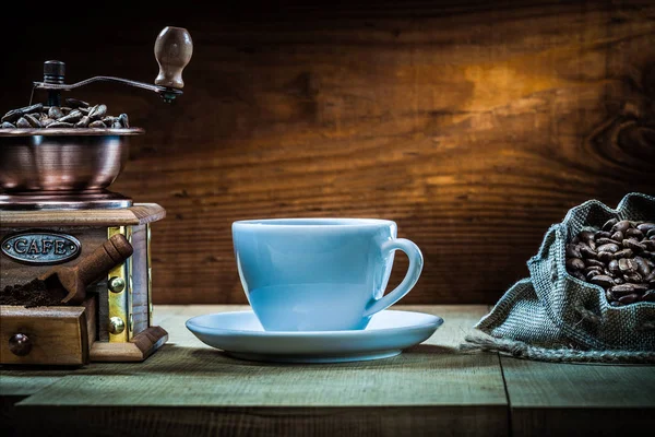 Café Composição Copo Moinho Saco Com Feijão Colher — Fotografia de Stock