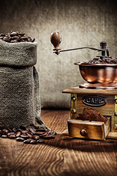 Coffee Mill Burlap Sack Coffee Beans — Stock Photo, Image