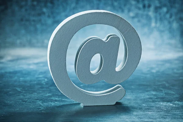 Email symbol white figuire on metalic background — Stock Photo, Image