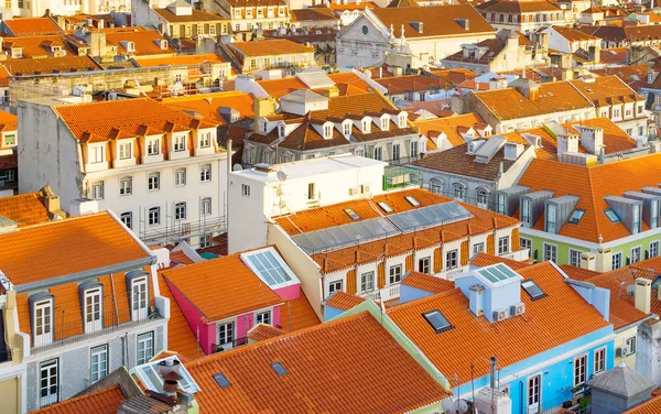 Στέγες Της Παλιάς Πόλης Της Λισαβόνας Κατά Ηλιοβασίλεμα Πορτογαλία — Φωτογραφία Αρχείου