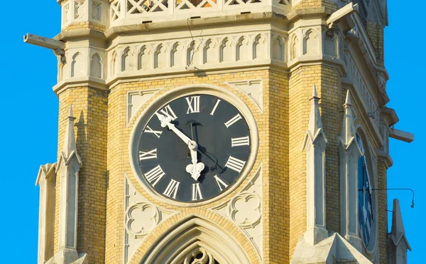 Zavřít Pohled Clock Tower Jméno Mary Církve Novi Sad Srbsko — Stock fotografie