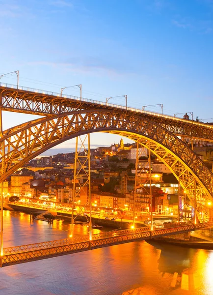 Altstadt Von Porto Und Dom Luis Brücke Der Dämmerung Portugal — Stockfoto