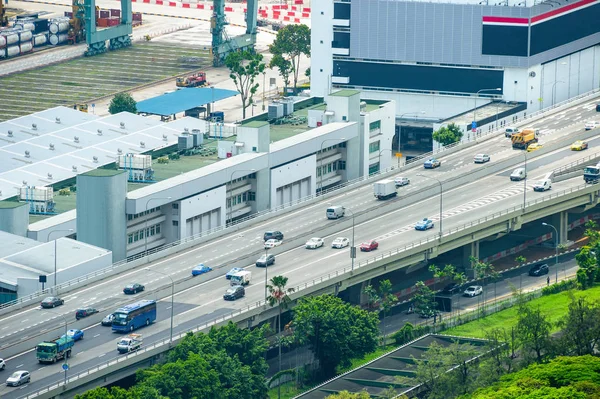 Verkehr Auf Brücke Durch Stadtbezirk Singapore — Stockfoto