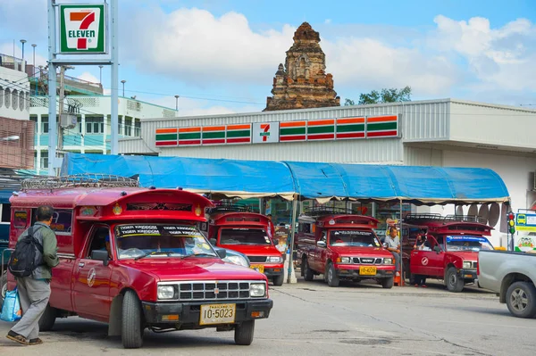 Chiang Mai Thailand Janeiro 2017 Pessoas Estação Rodoviária Chiang Mai — Fotografia de Stock