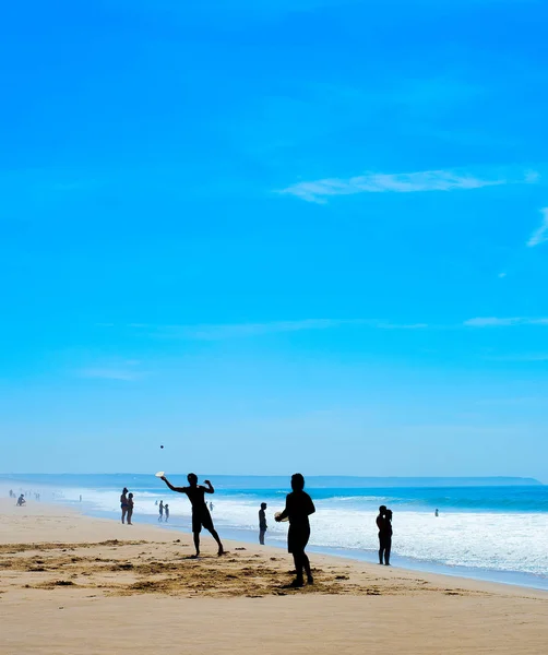 People Playing Beach Racket Costa Caparica Beach Lisbon Portugal — Stock Photo, Image