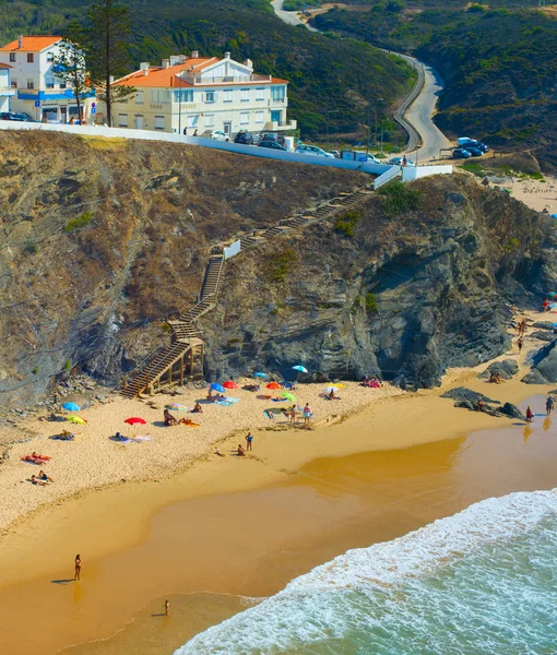 Personer Ocean Beach Azinha Mar Portugal — Stockfoto