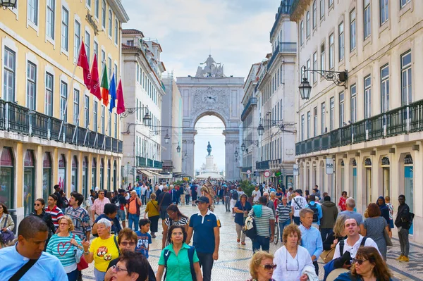 Lissabon Portugal Oktober 2018 Tagsüber Menschen Auf Der Augusta Street — Stockfoto