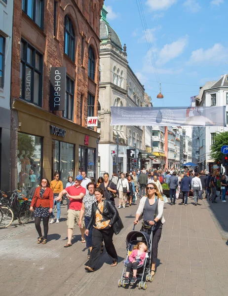 Copenhagen Dinamarca Junio 2018 Personas Calle Stroget Copenhagen Central Shopping — Foto de Stock