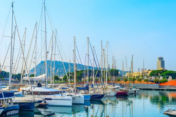Yachter Och Segelbåtar Marinan Barcelonas Hamn Spanien — Stockfoto