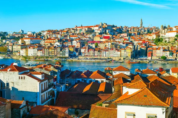 Cidade Porto Com Cidade Velha Junto Rio Douro Sol Manhã — Fotografia de Stock