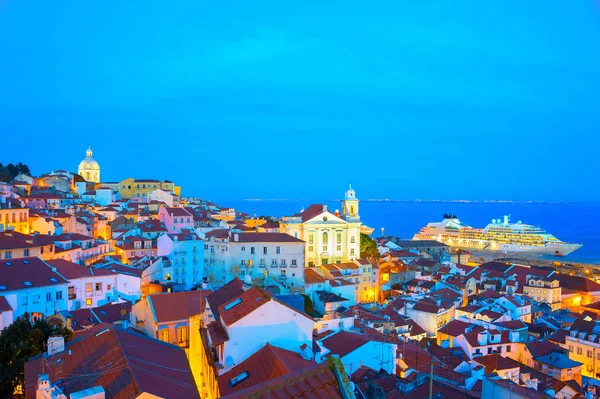 Skyline Vieille Ville Lisbonne Quartier Alfama Bateau Croisière Crépuscule Portugal — Photo