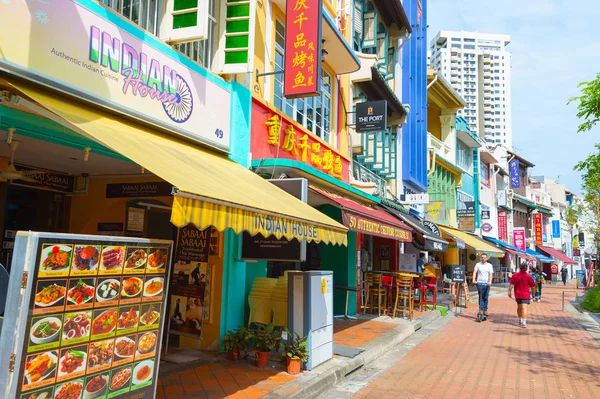 Singapore Januar 2017 Bootskai Berühmten Restaurants Straße Singapore Mann Fährt — Stockfoto