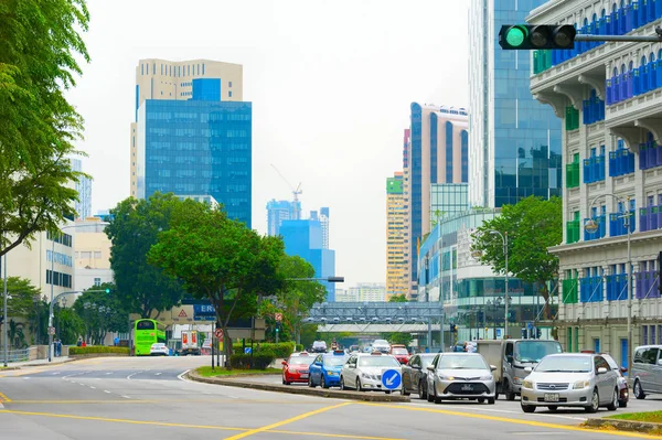 Singapur Ledna 2017 Metropole Panoráma Auta Zelený Semafor Centrální Ulici — Stock fotografie