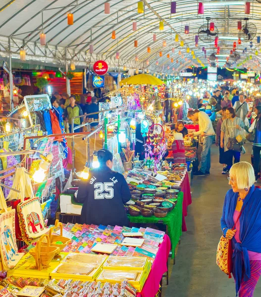 Chiag Mai Thaïlande Janvier 2017 Foule Touristes Marchant Parmi Des — Photo