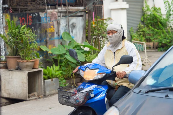 Portrait motorbike driver man Thailand — Stock Photo, Image