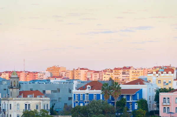Skyline von Lissabon typischer Wohnbezirk — Stockfoto