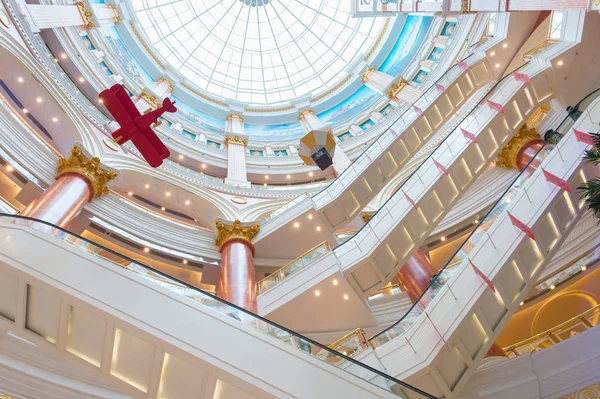 Shopping Mall Shanghai im globalen Hafen — Stockfoto