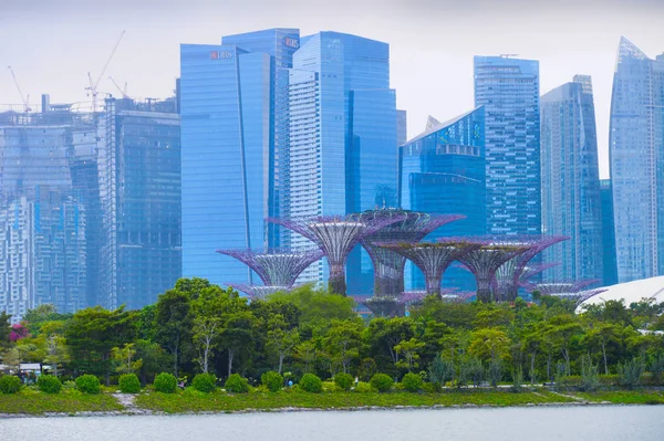 Singapur centrum wieżowce Gardens Bay — Zdjęcie stockowe