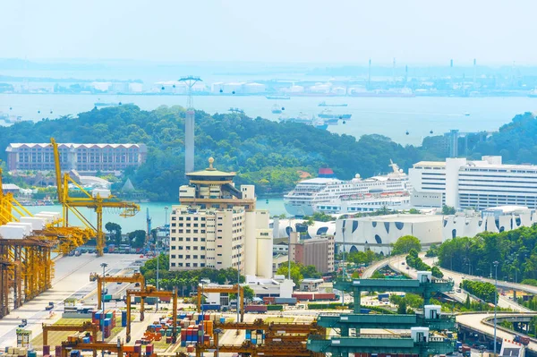 Λιμάνι Σιγκαπούρης βιομηχανικό νησί Sentosa — Φωτογραφία Αρχείου