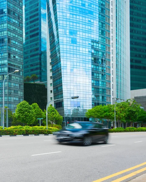 Singapore Downtown road car motion — Stock Photo, Image