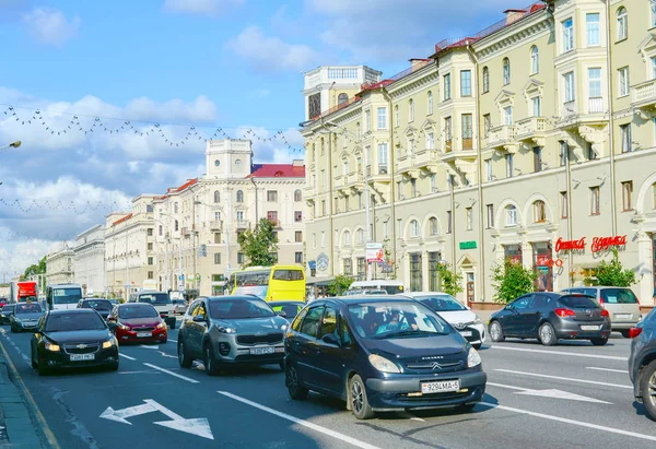 Independense Avenue Trafiği Minsk Belarus — Stok fotoğraf