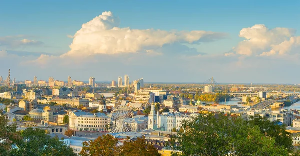 Kiev panorama Podil skyline Ucrania — Foto de Stock