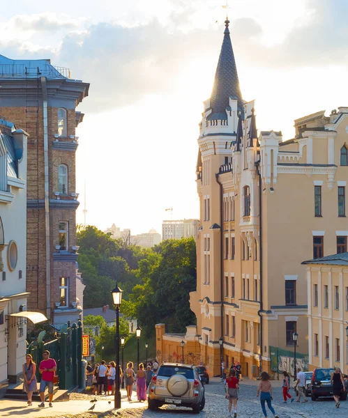 Kiev Ukraine Junho 2019 Pessoas Andando Para Cima Para Baixo — Fotografia de Stock